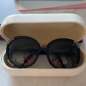 Chloe shades